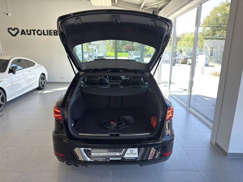SEAT Leon 1.5 TSI Xcellence AHK*PANO*LED*DAB*RFK*BEAT — photo 7