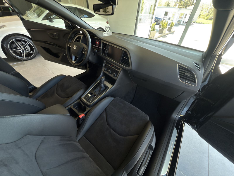 SEAT Leon 1.5 TSI Xcellence AHK*PANO*LED*DAB*RFK*BEAT — photo 10