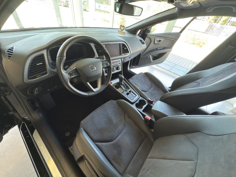 SEAT Leon 1.5 TSI Xcellence AHK*PANO*LED*DAB*RFK*BEAT — photo 9