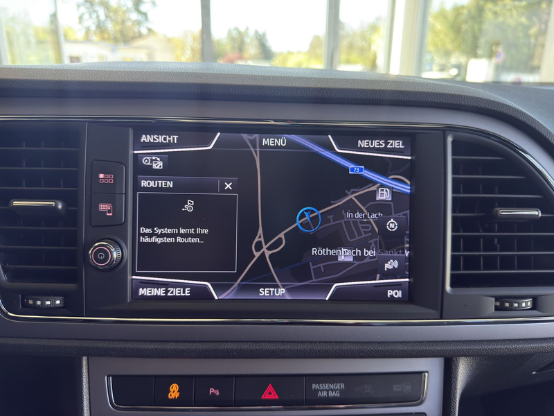 SEAT Leon 1.5 TSI Xcellence AHK*PANO*LED*DAB*RFK*BEAT — photo 14