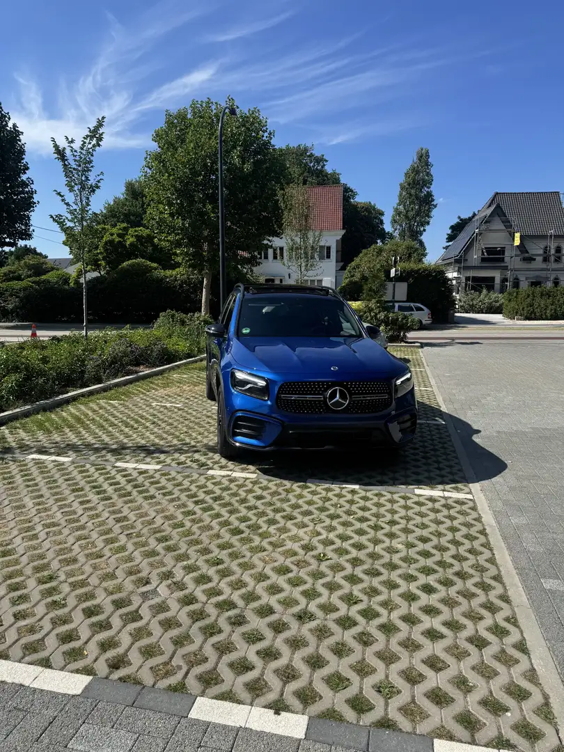 Mercedes-Benz GLB 180 7G-DCT AMG Line Advanced Plus Blauw - 1