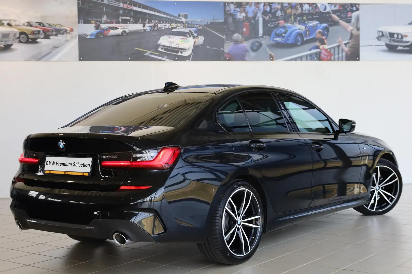 BMW 320 3 Serie Sedan 320i High Executive | M Sportpakket Negro - 2