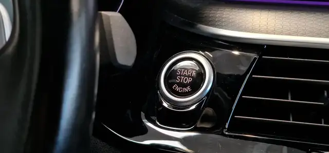 BMW 5 Series view 23