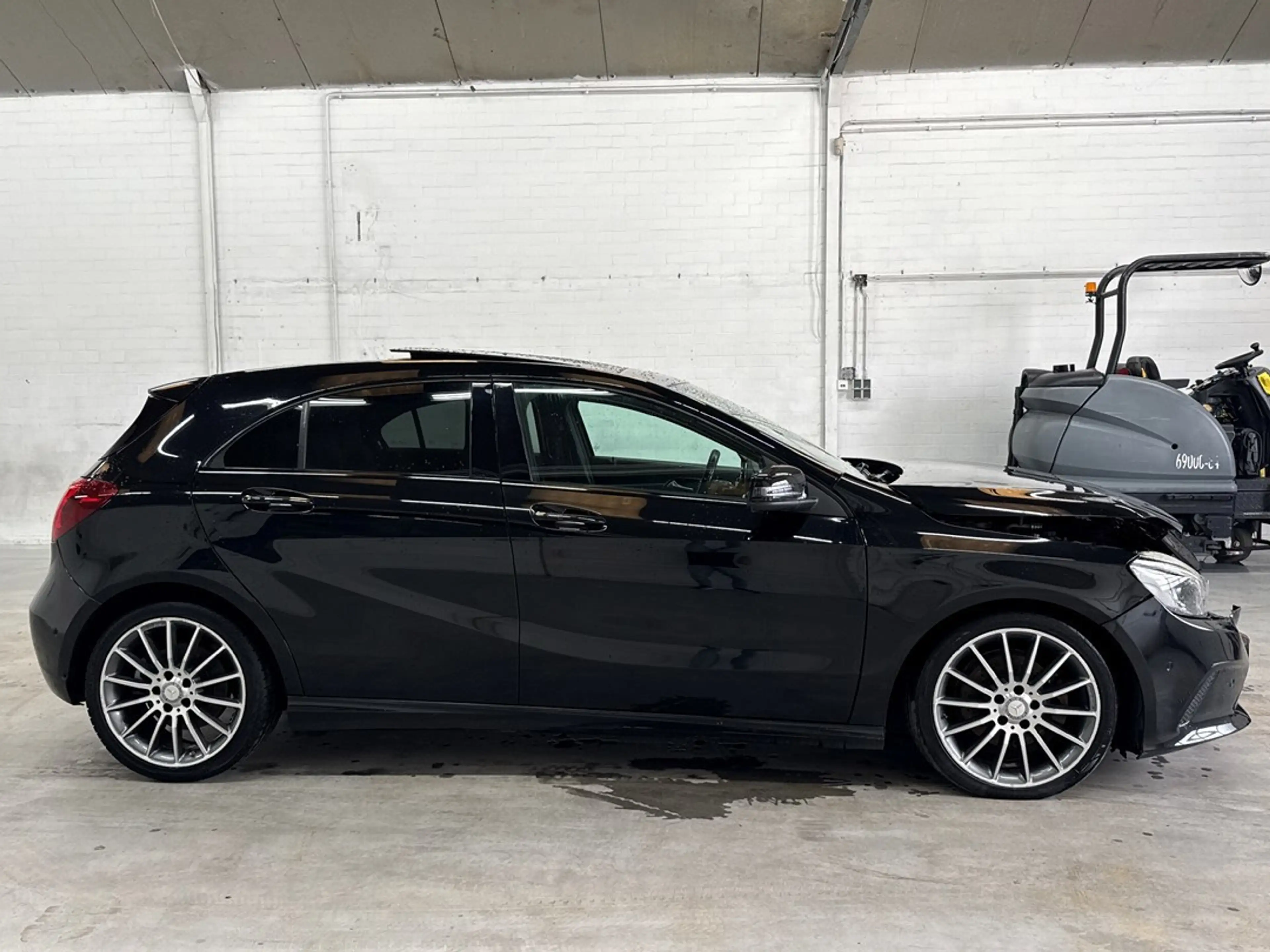 Mercedes-Benz A 220 d Motorsport Edition | Navigatie | Camera | Panora — photo 6