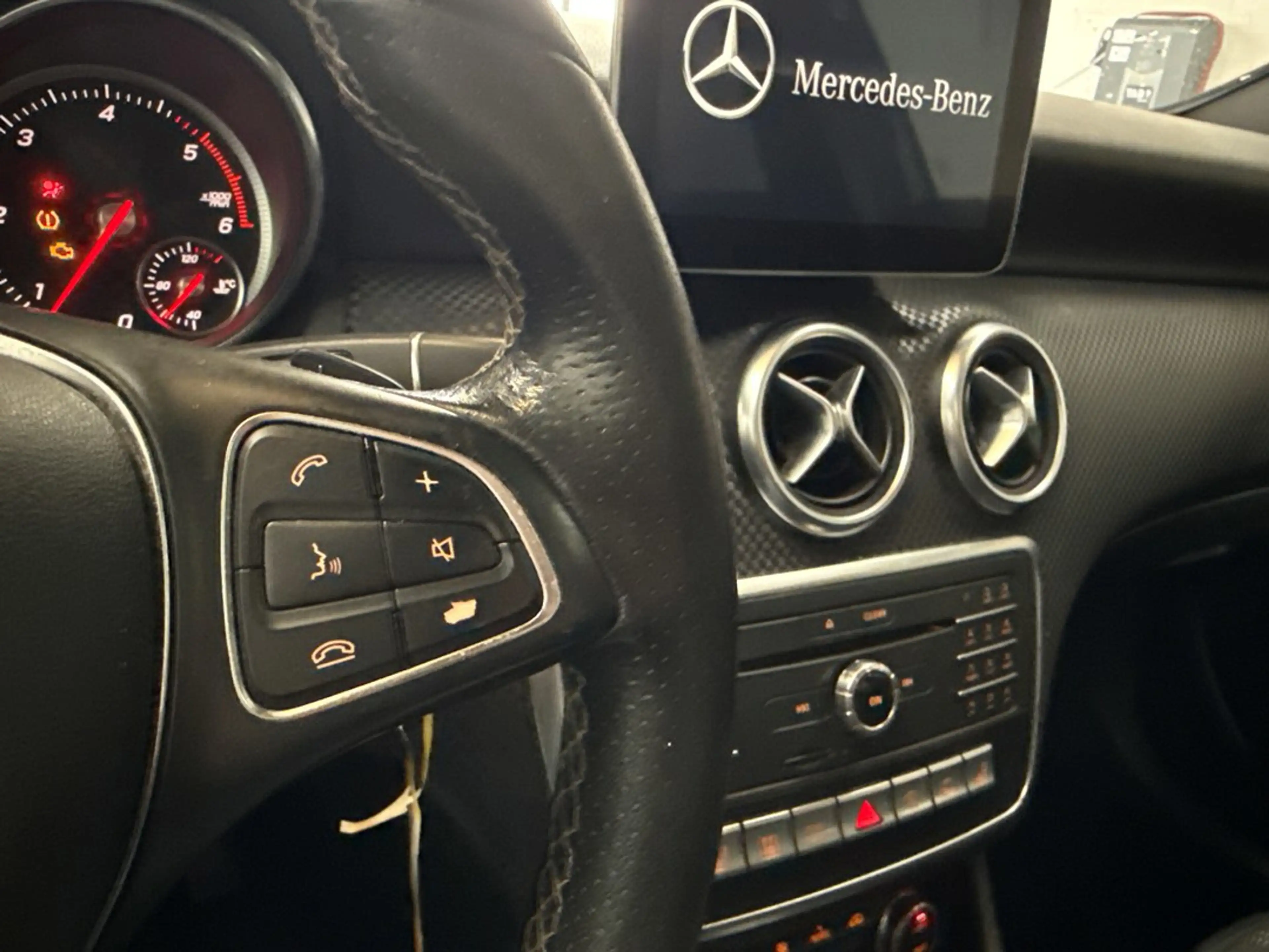 Mercedes-Benz A 220 d Motorsport Edition | Navigatie | Camera | Panora — photo 14