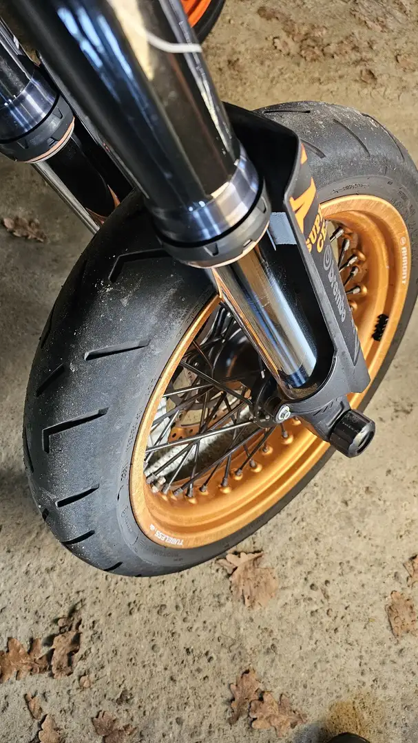 KTM 690 SMC R crna - 2