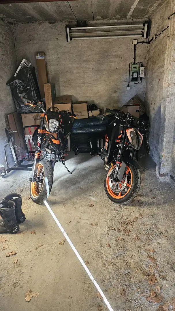 KTM 690 SMC R crna - 1
