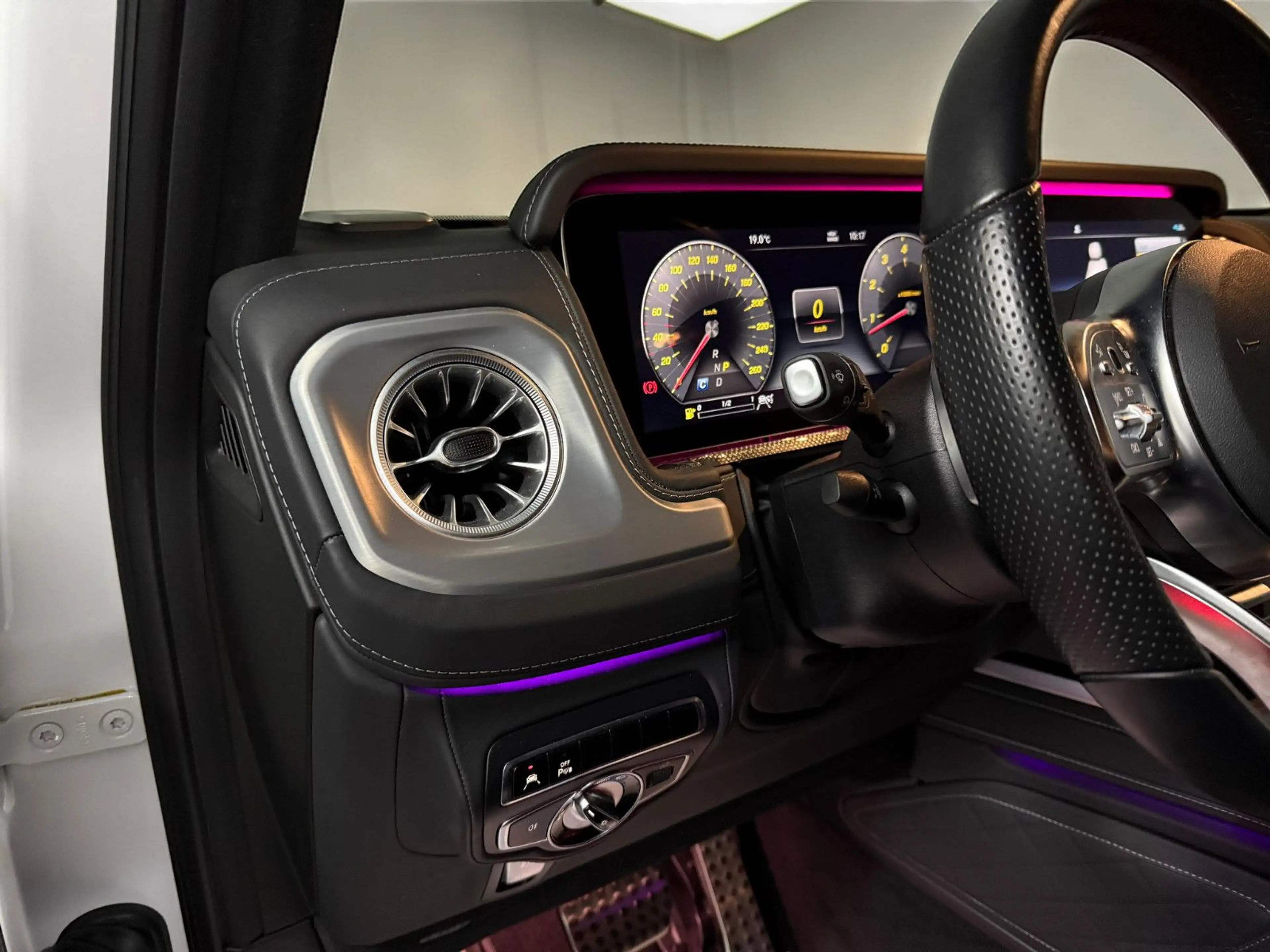 Mercedes-Benz G 500 AMG-LINE*EXCLUSIV*MANUF*MY23*RAUTE*MEGAVO — photo 13