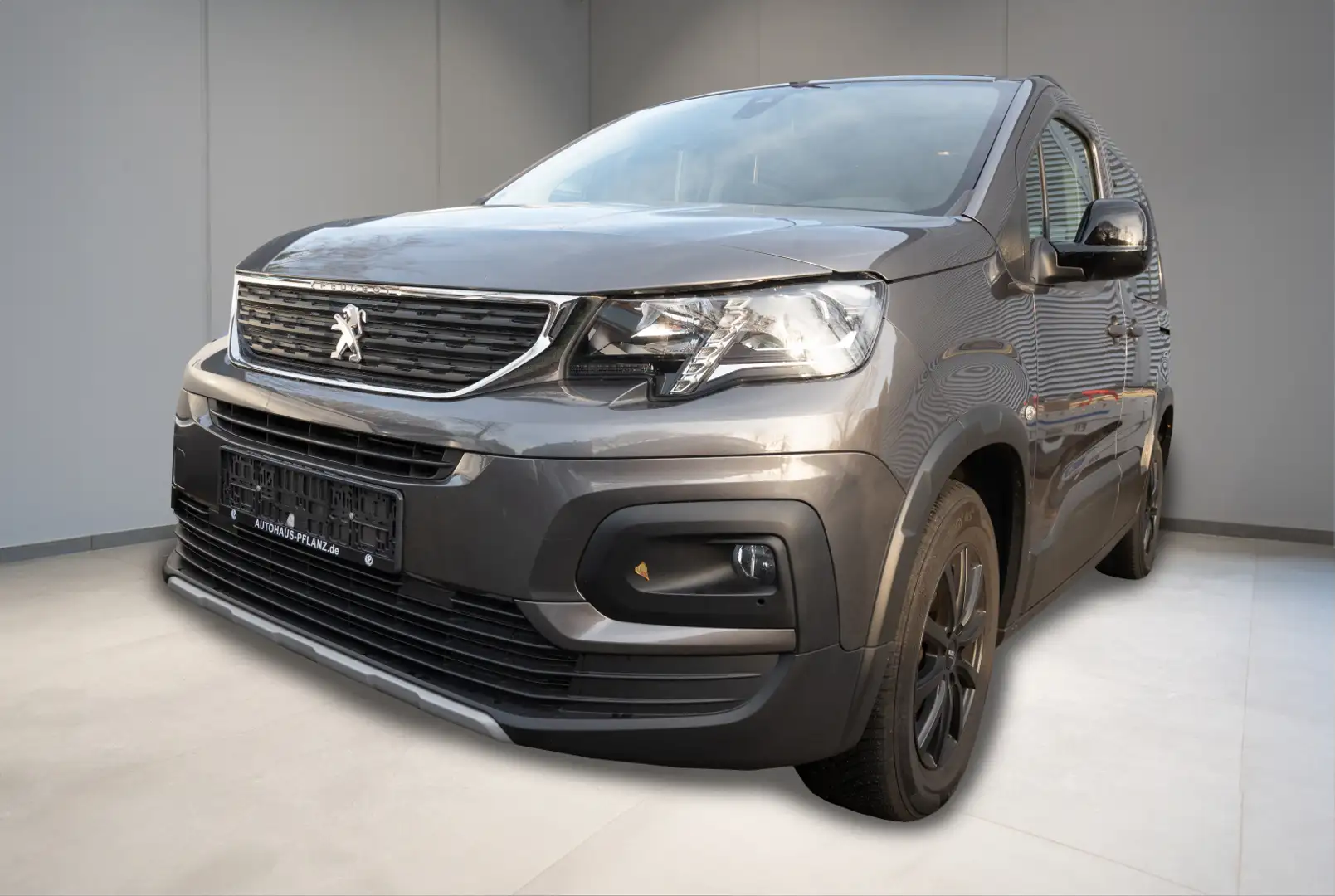 Peugeot Rifter Allure L1 1.2 PureTech 110 Grau - 1