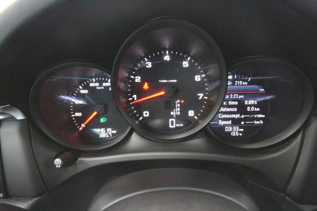 2020 Porsche Macan PREMIUM / AWD thumb 16
