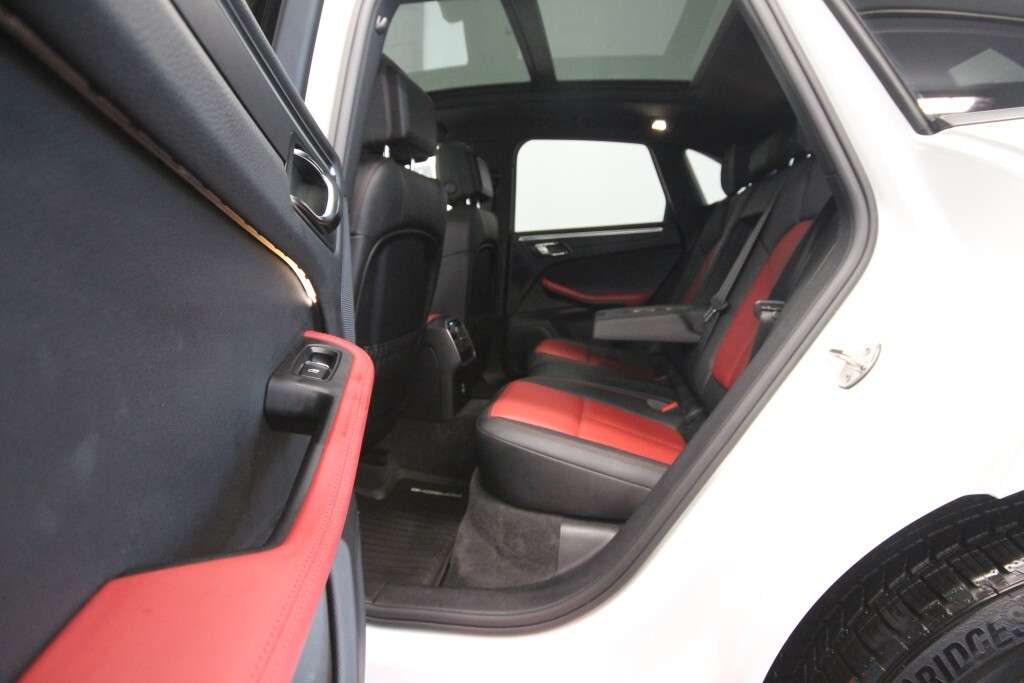 2020 Porsche Macan PREMIUM / AWD thumb 26