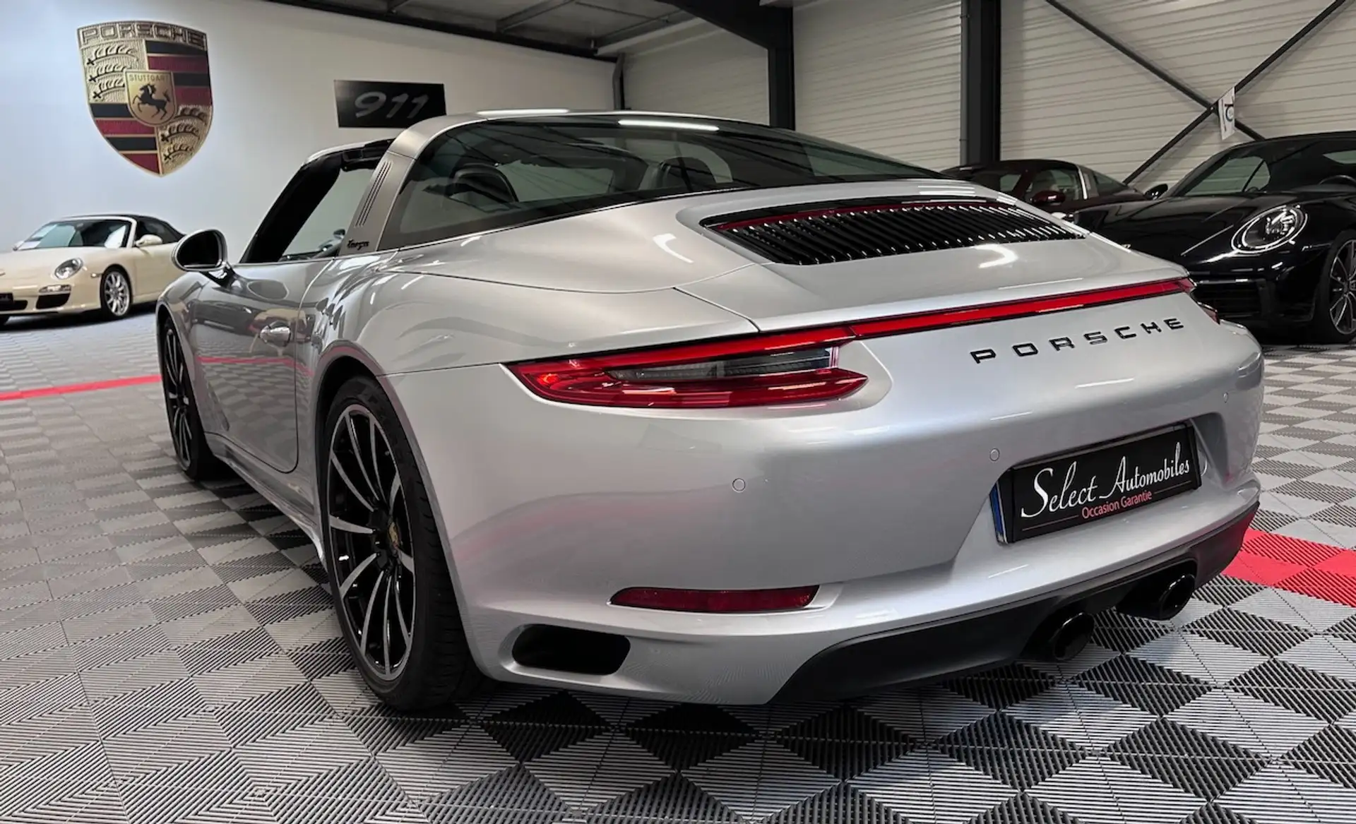 Porsche 911 911 Targa 4S 2016 은색 사진 5