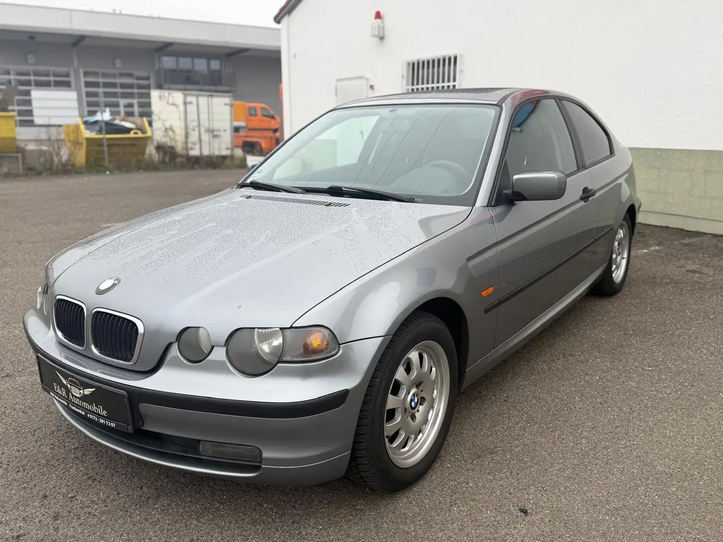 BMW 316 316ti Grau - 1