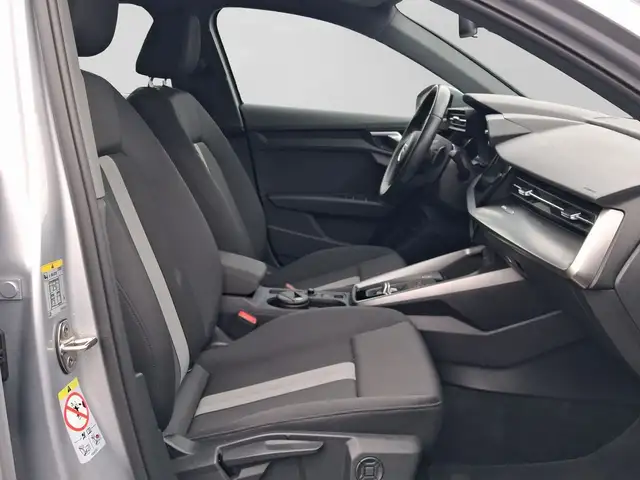 Audi A3 view 4