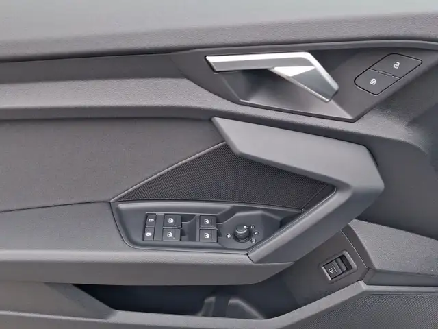 Audi A3 view 8
