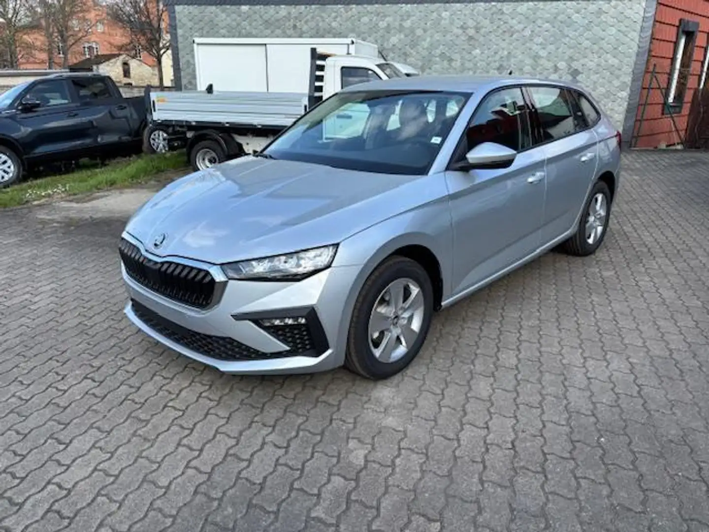 Skoda Scala 1.0 TSI DSG 130JAHRE+CLIMATRONIC+5JGARANTIE Silber - 2