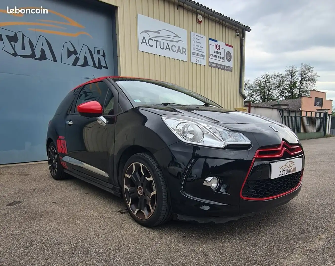 Citroen DS3 1.6 eHDI 90CV RED EDITION Schwarz - 1