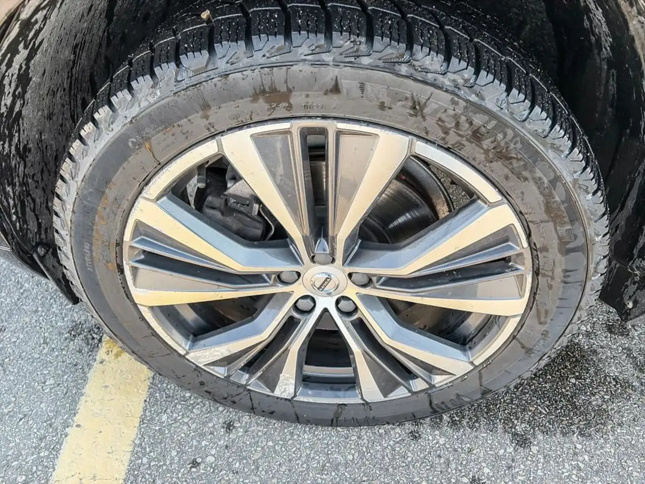 Volvo XC60 снимка Volvo XC60