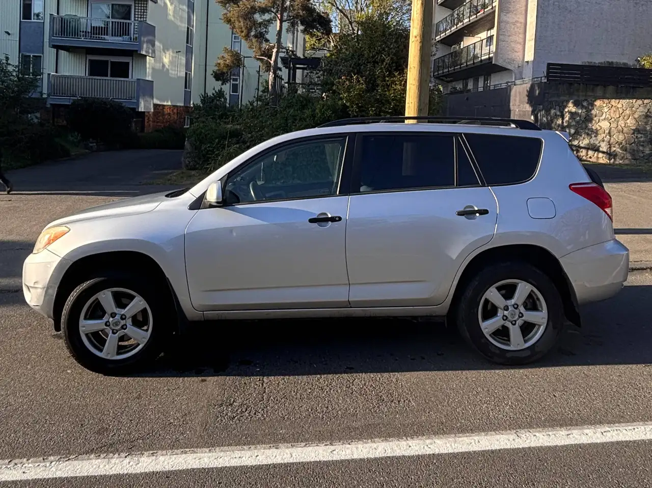 Toyota RAV 4 снимка Toyota RAV 4