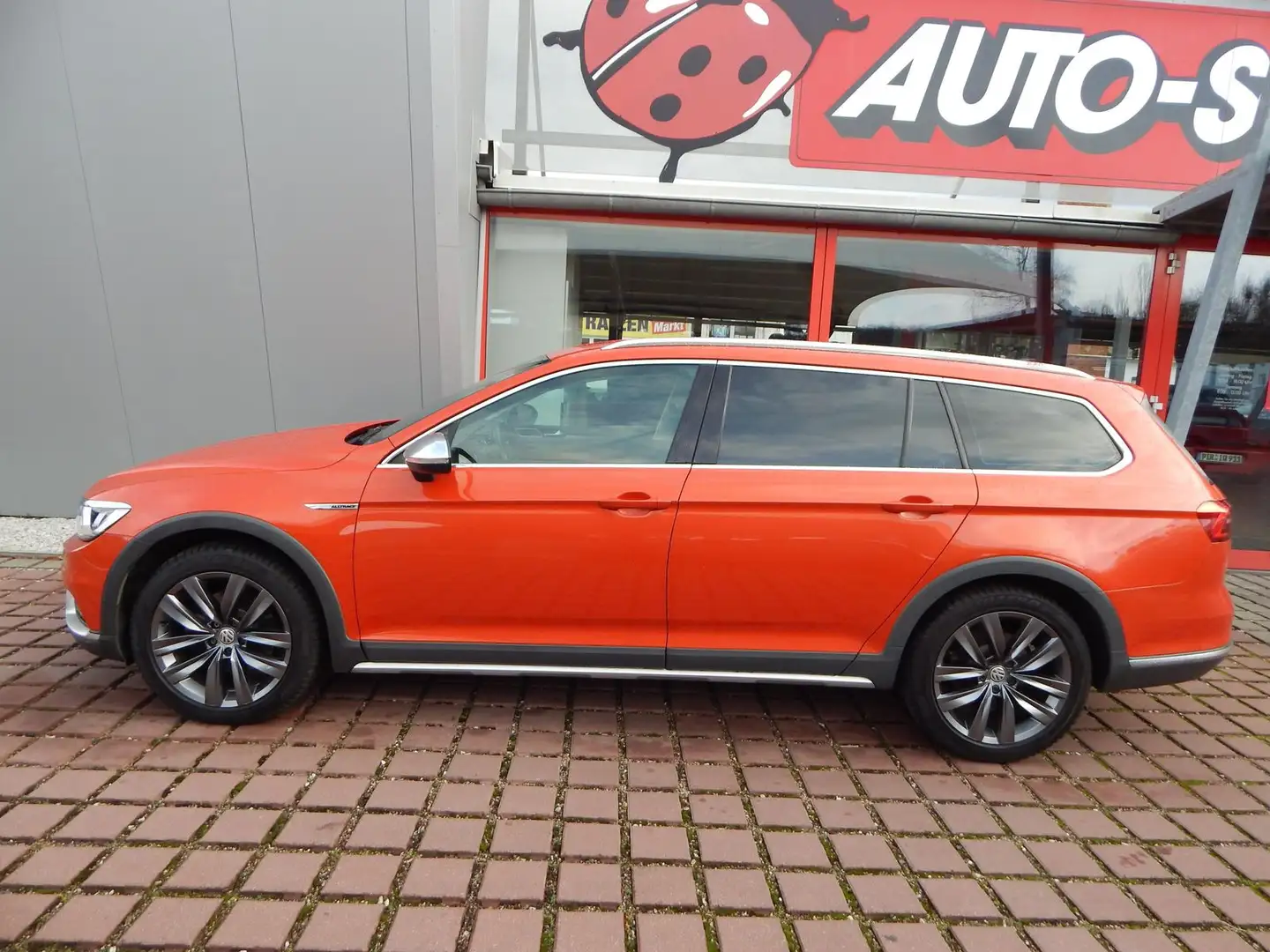 Volkswagen Passat Variant Alltrack 4Motion BOSE LED NAVI AH Orange - 2