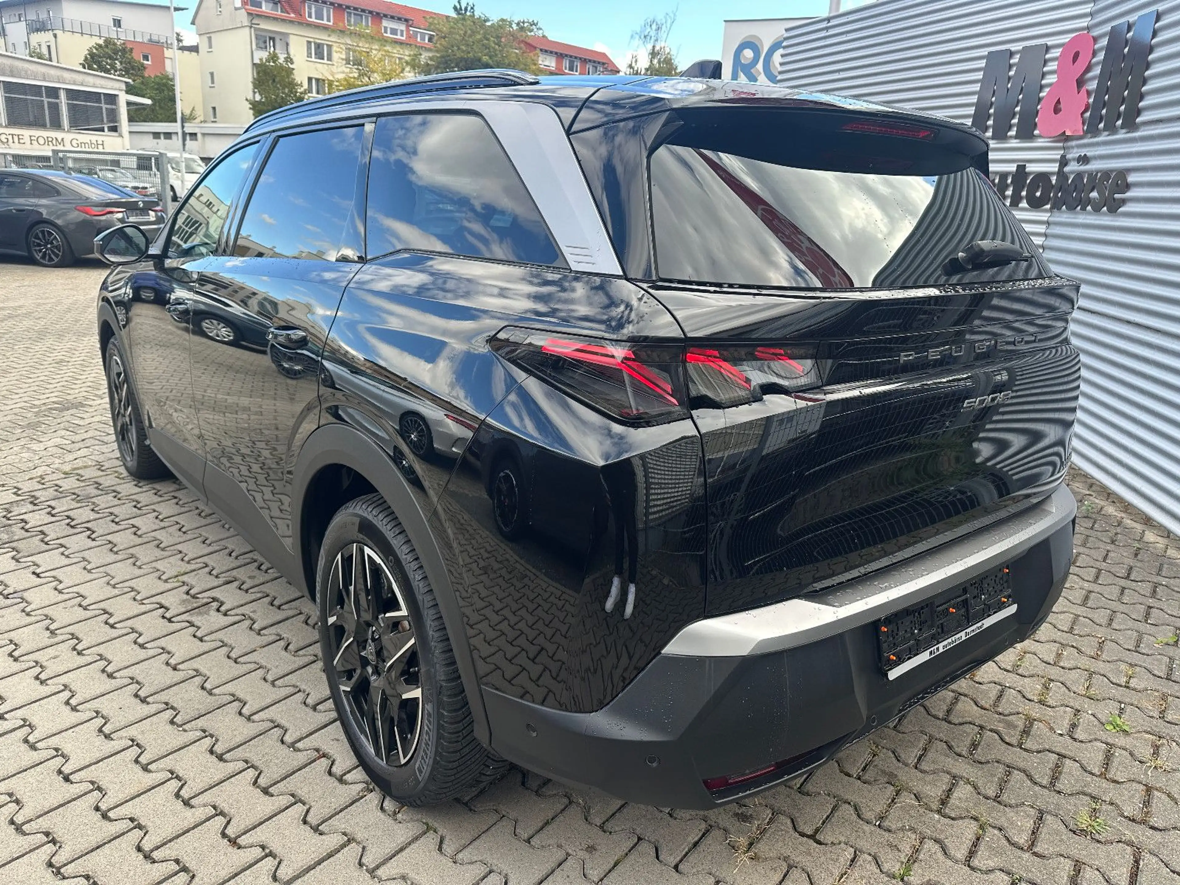 Peugeot 5008 Hybrid 145 GT 7-Sitze ACC/360°/Sh/Assistenz — photo 5