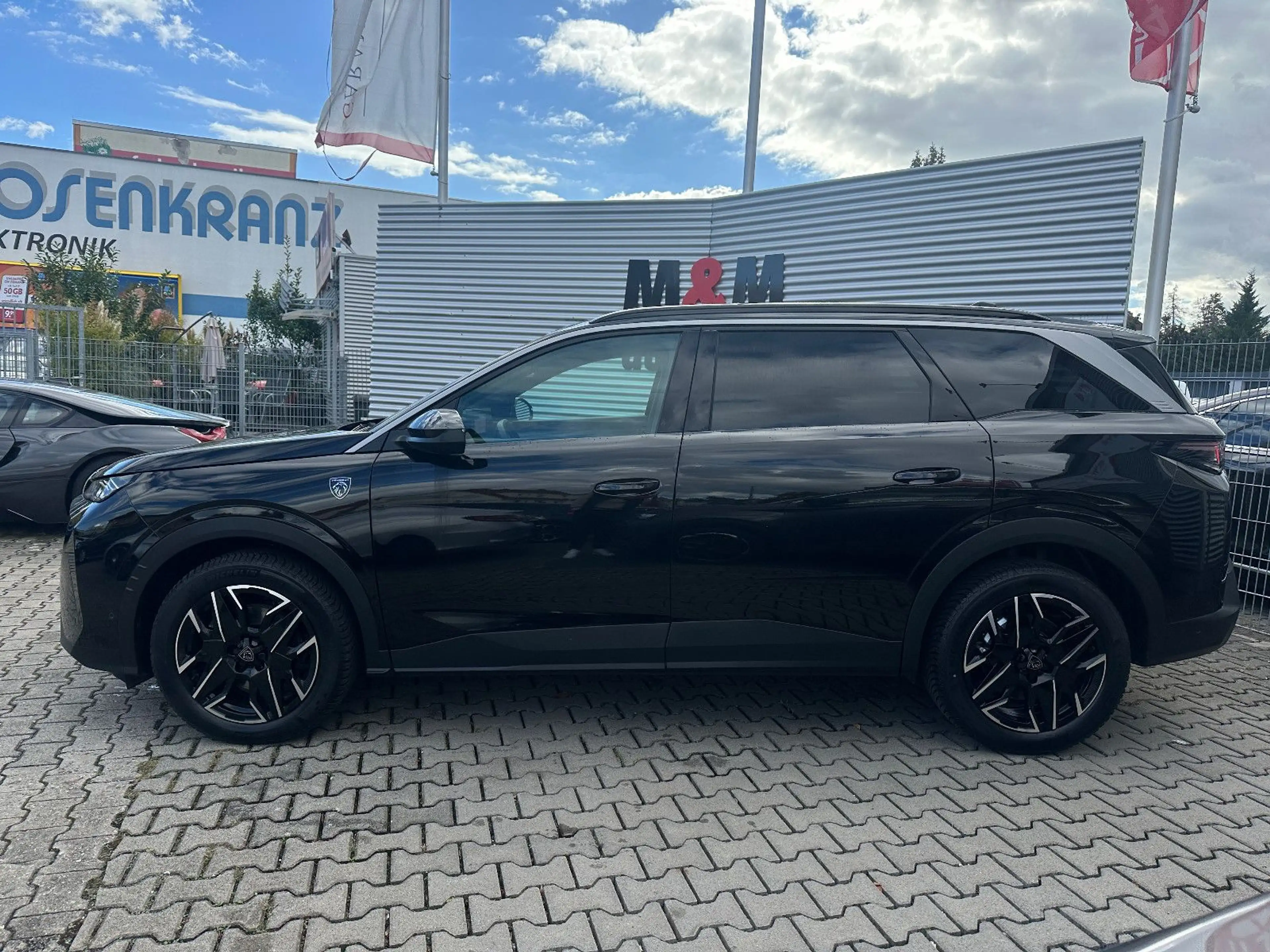 Peugeot 5008 Hybrid 145 GT 7-Sitze ACC/360°/Sh/Assistenz — photo 4