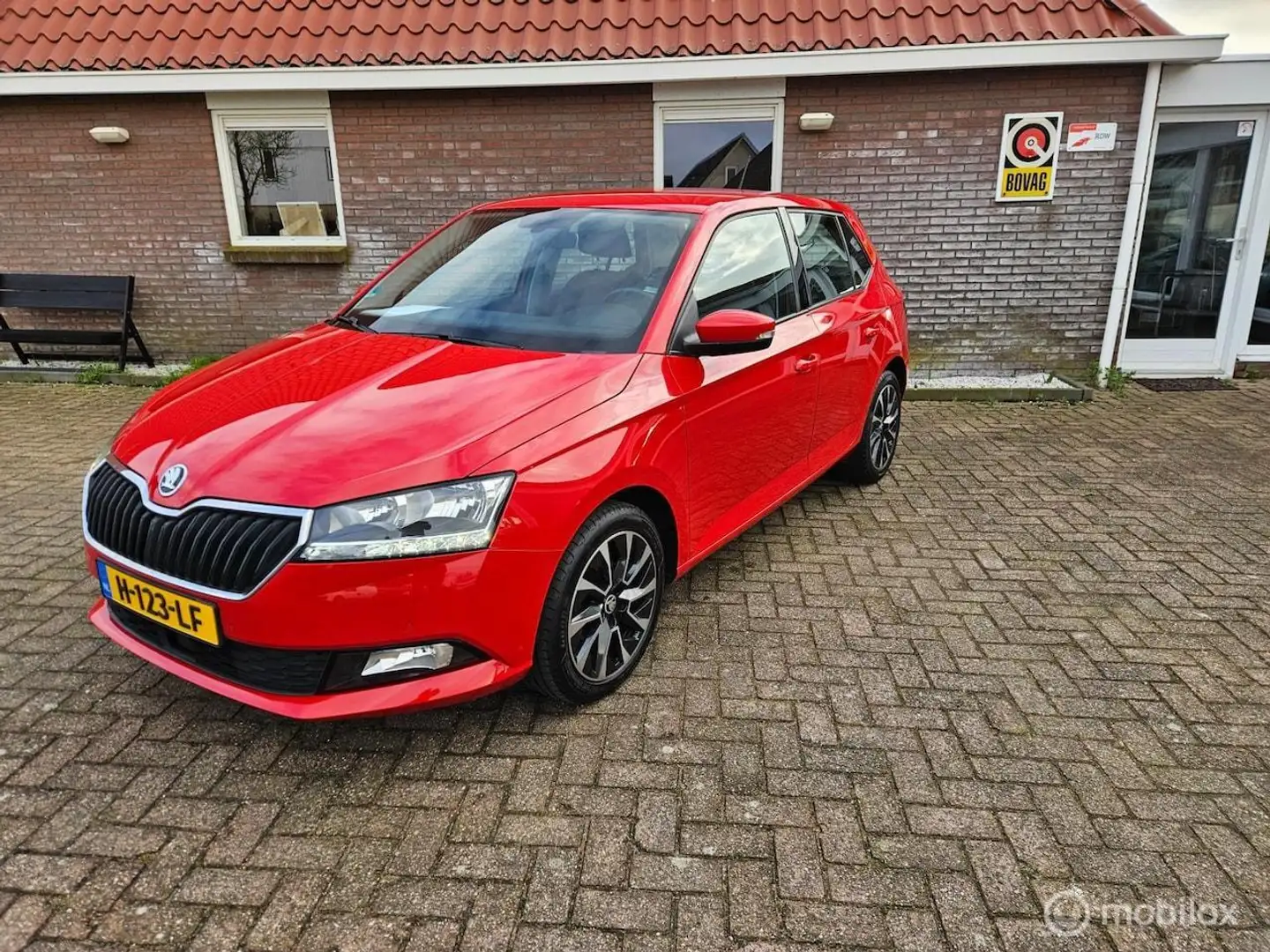 Skoda Fabia 1.0 TSI Business Edition Trekhaak Rood - 1