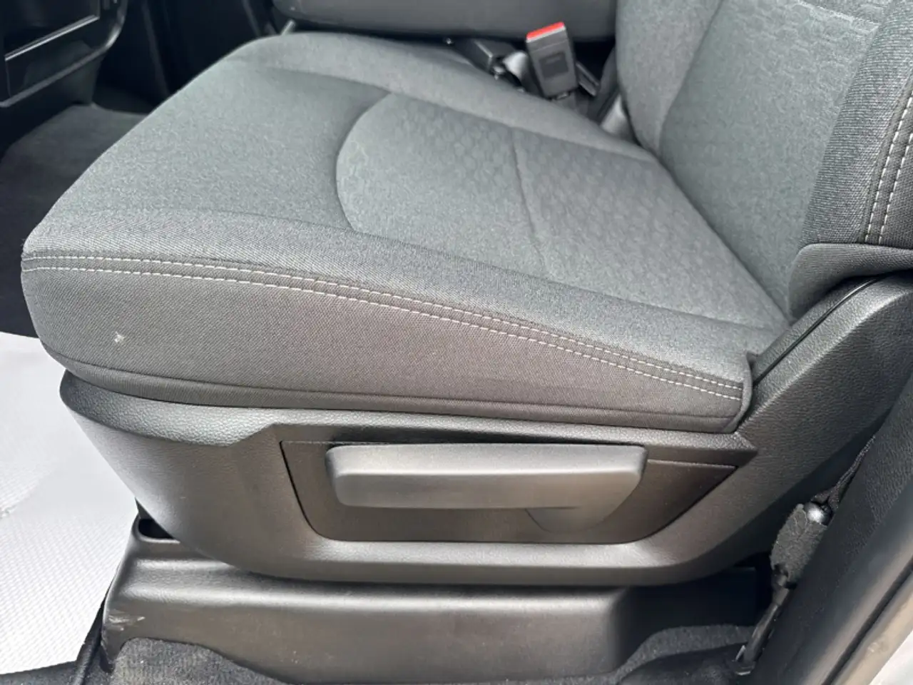 RAM 2500 снимка RAM 2500