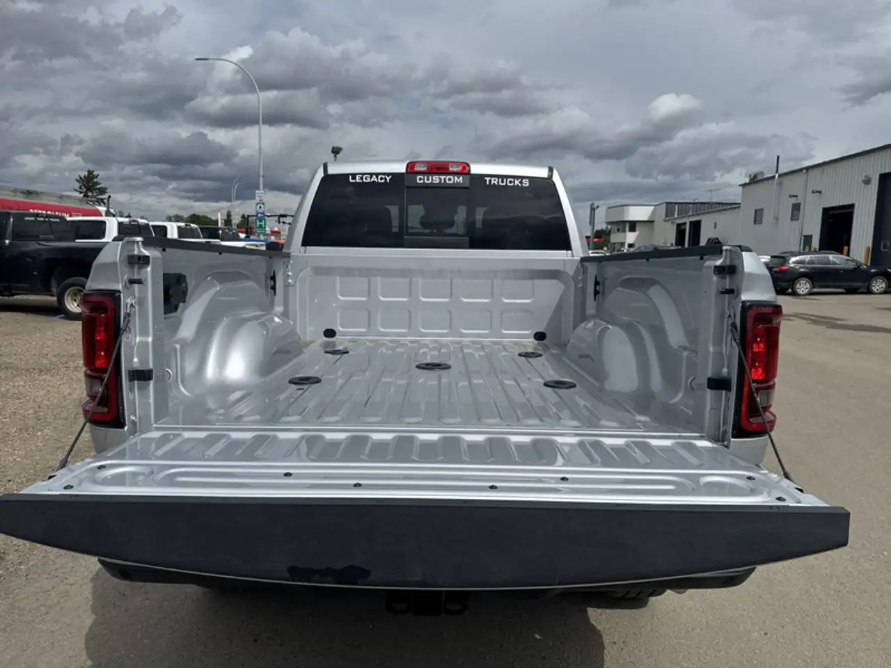 RAM 2500 снимка RAM 2500