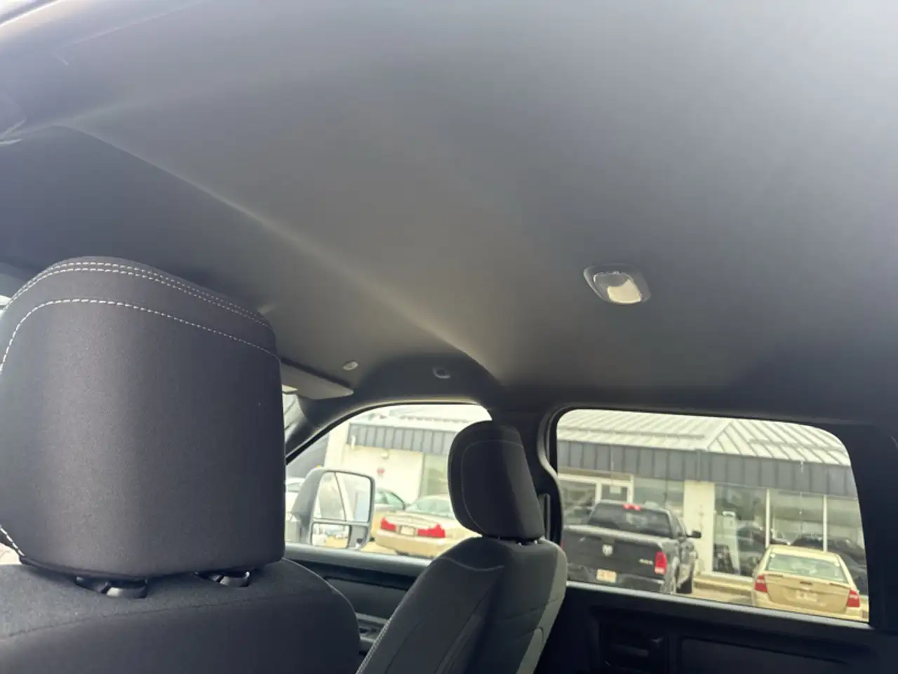 RAM 2500 снимка RAM 2500