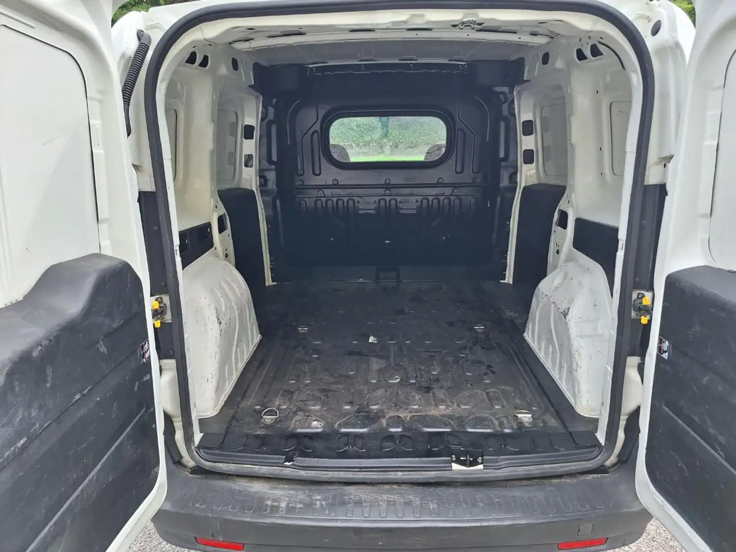 Fiat Doblo Doblò 1.3 MJT PC-TN Cargo Lamierato N°FS767 Белый - 2