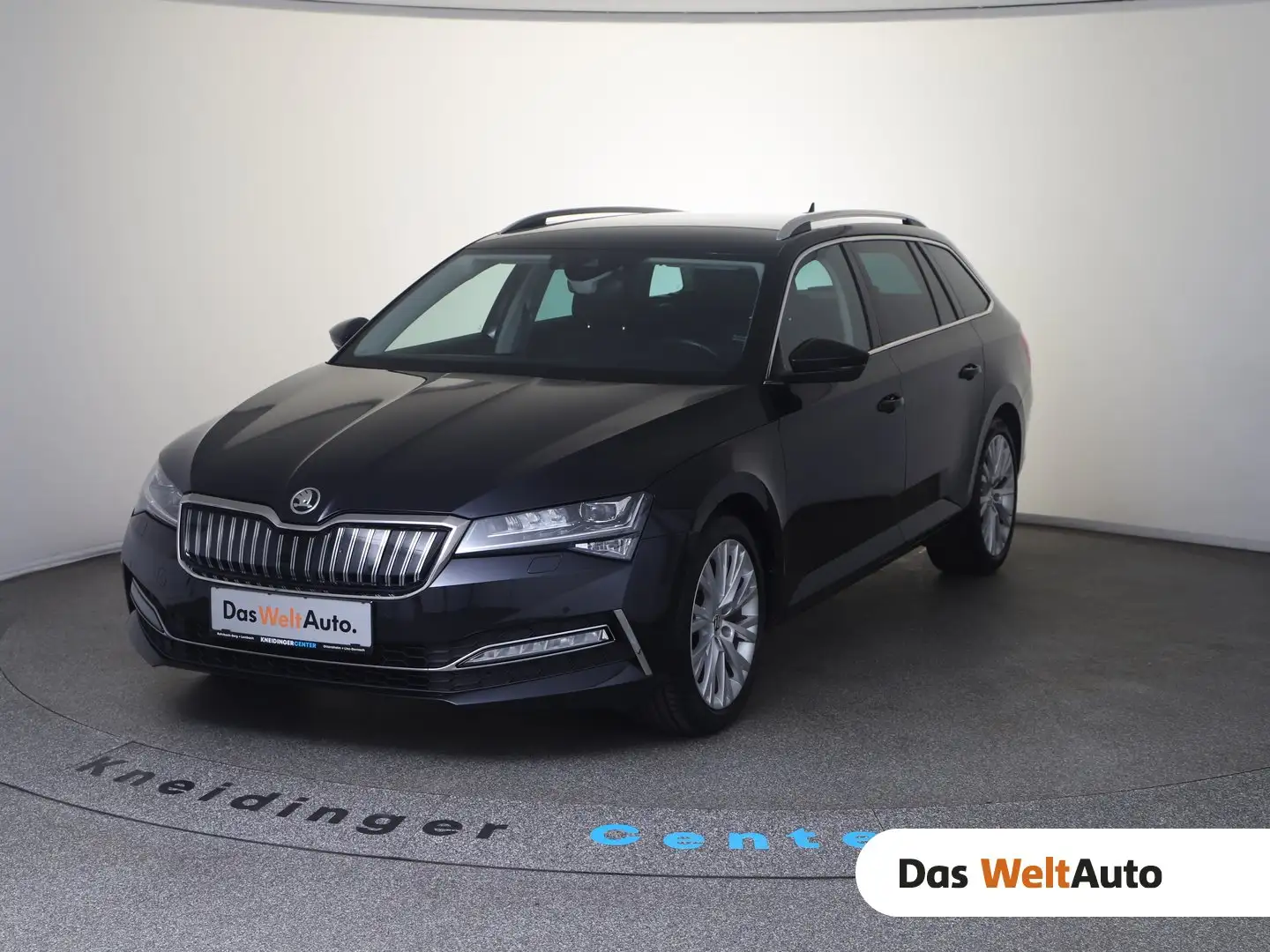 Skoda Superb iV Style DSG Schwarz - 1