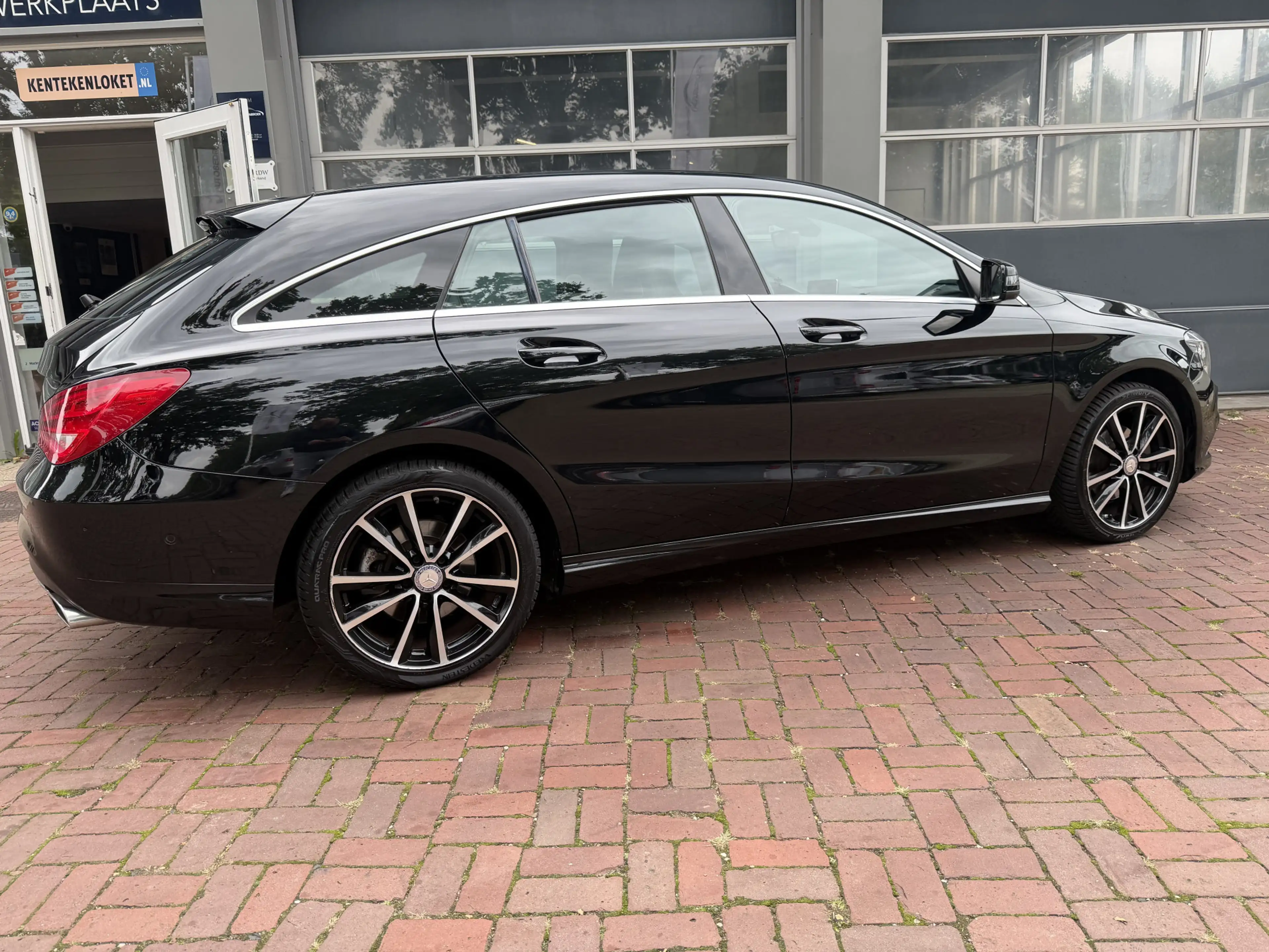 Mercedes-Benz CLA 180 Shooting Brake Bj 2015 km 136.000 Navi,Cruise,Pdc — photo 2