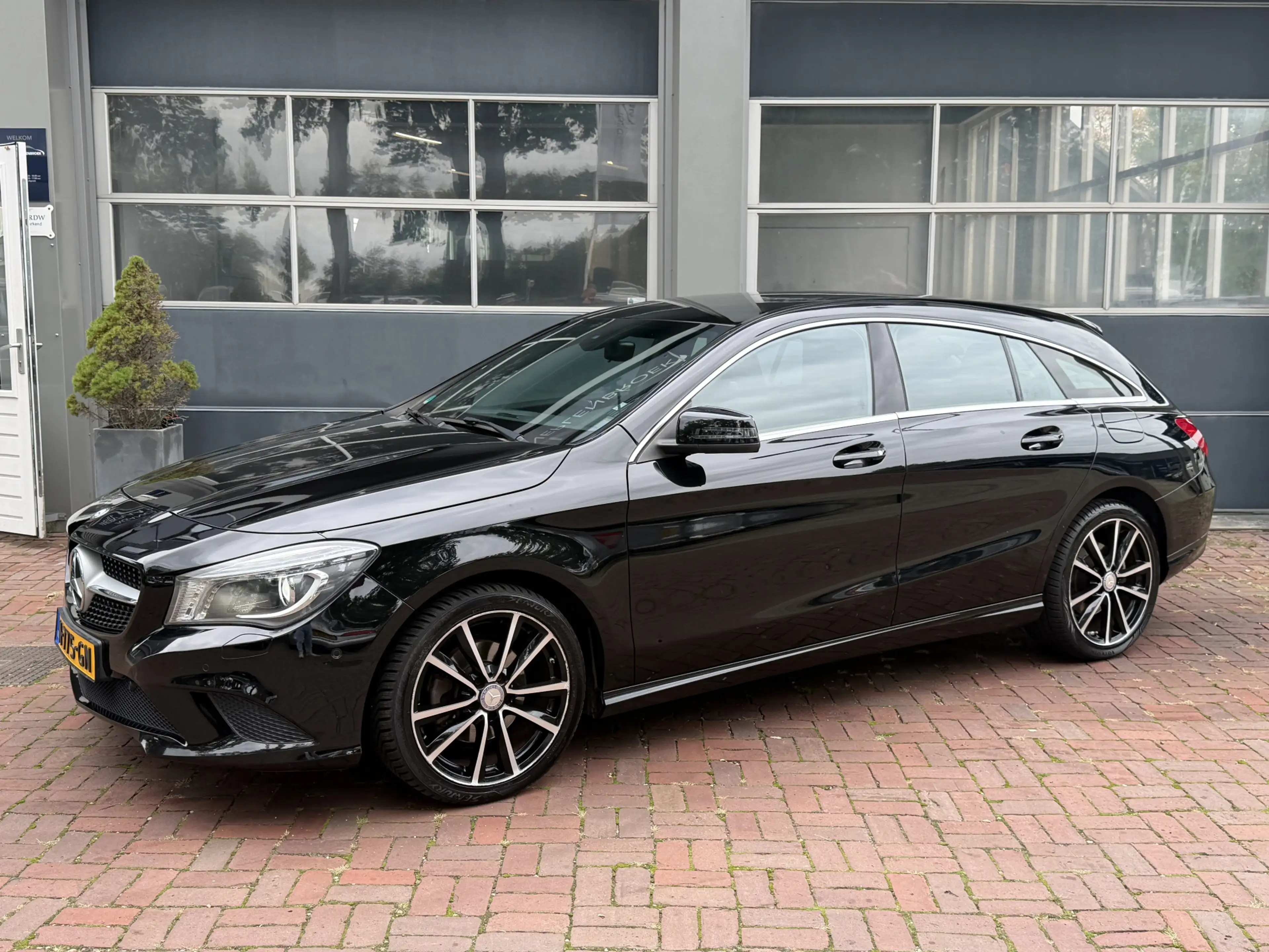 Mercedes-Benz CLA 180 Shooting Brake Bj 2015 km 136.000 Navi,Cruise,Pdc — photo 39