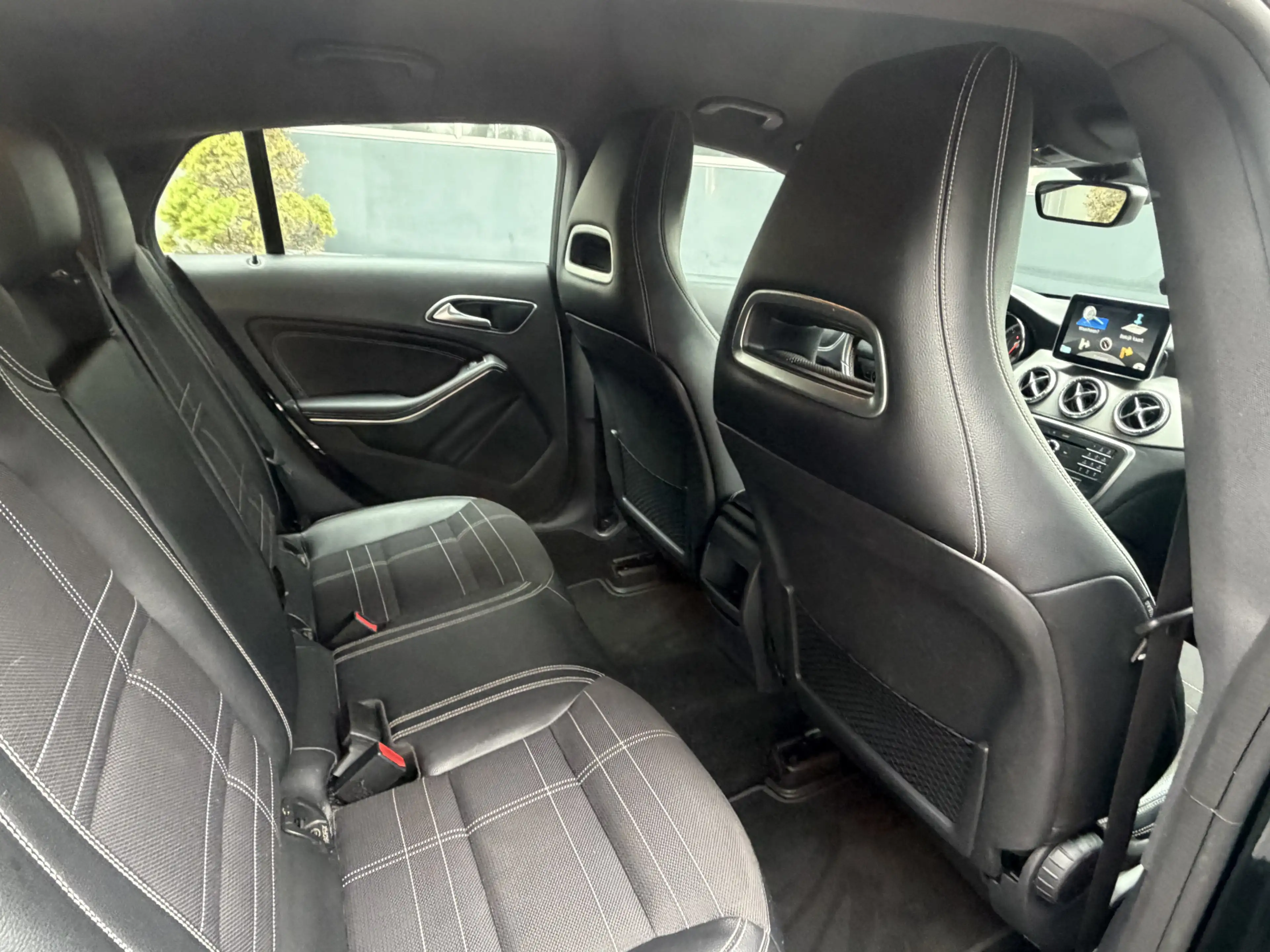 Mercedes-Benz CLA 180 Shooting Brake Bj 2015 km 136.000 Navi,Cruise,Pdc — photo 9