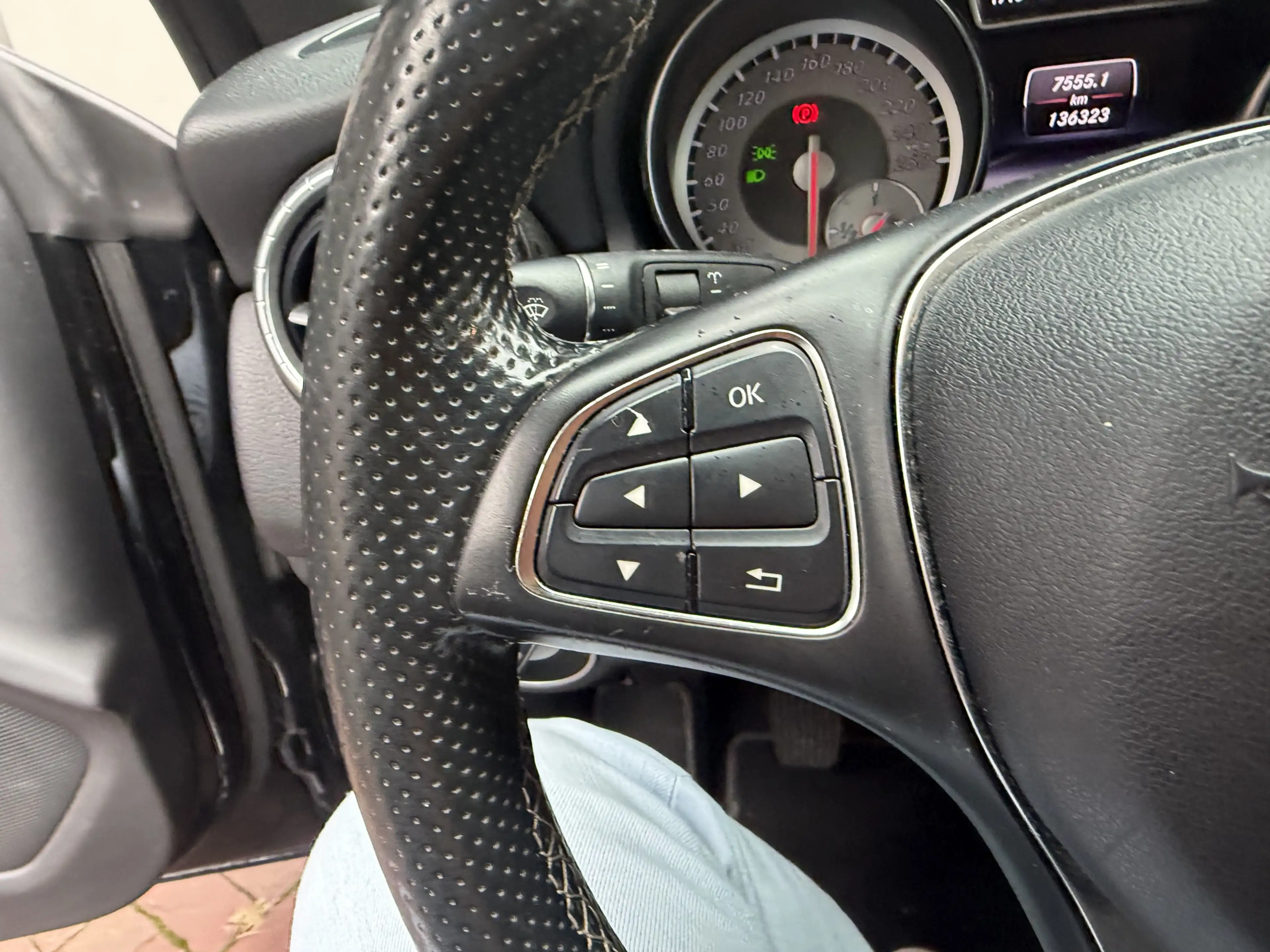 Mercedes-Benz CLA 180 Shooting Brake Bj 2015 km 136.000 Navi,Cruise,Pdc — photo 13