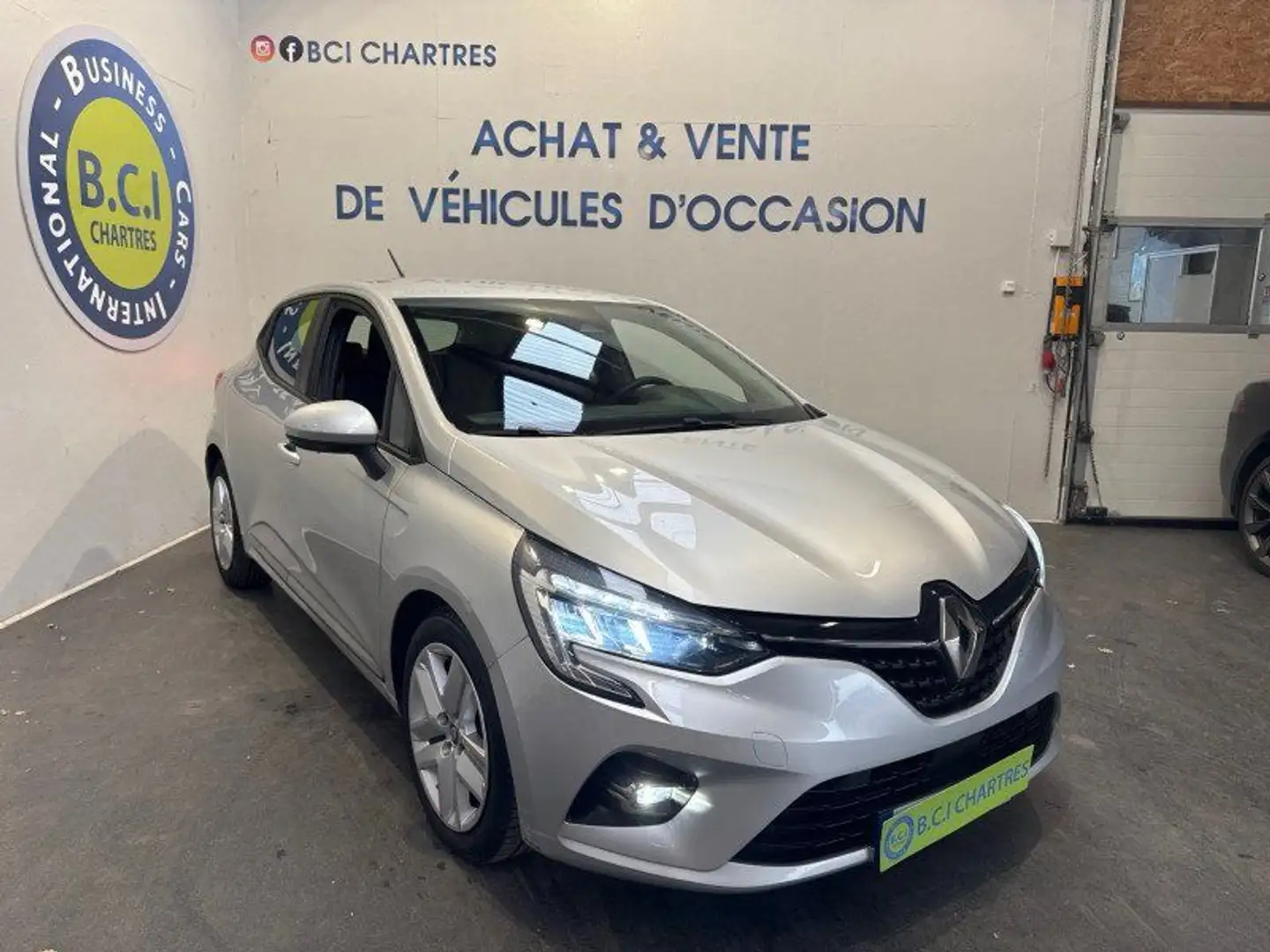 Renault Clio V 1.0 TCE 90CH BUSINESS -21N Gris - 2