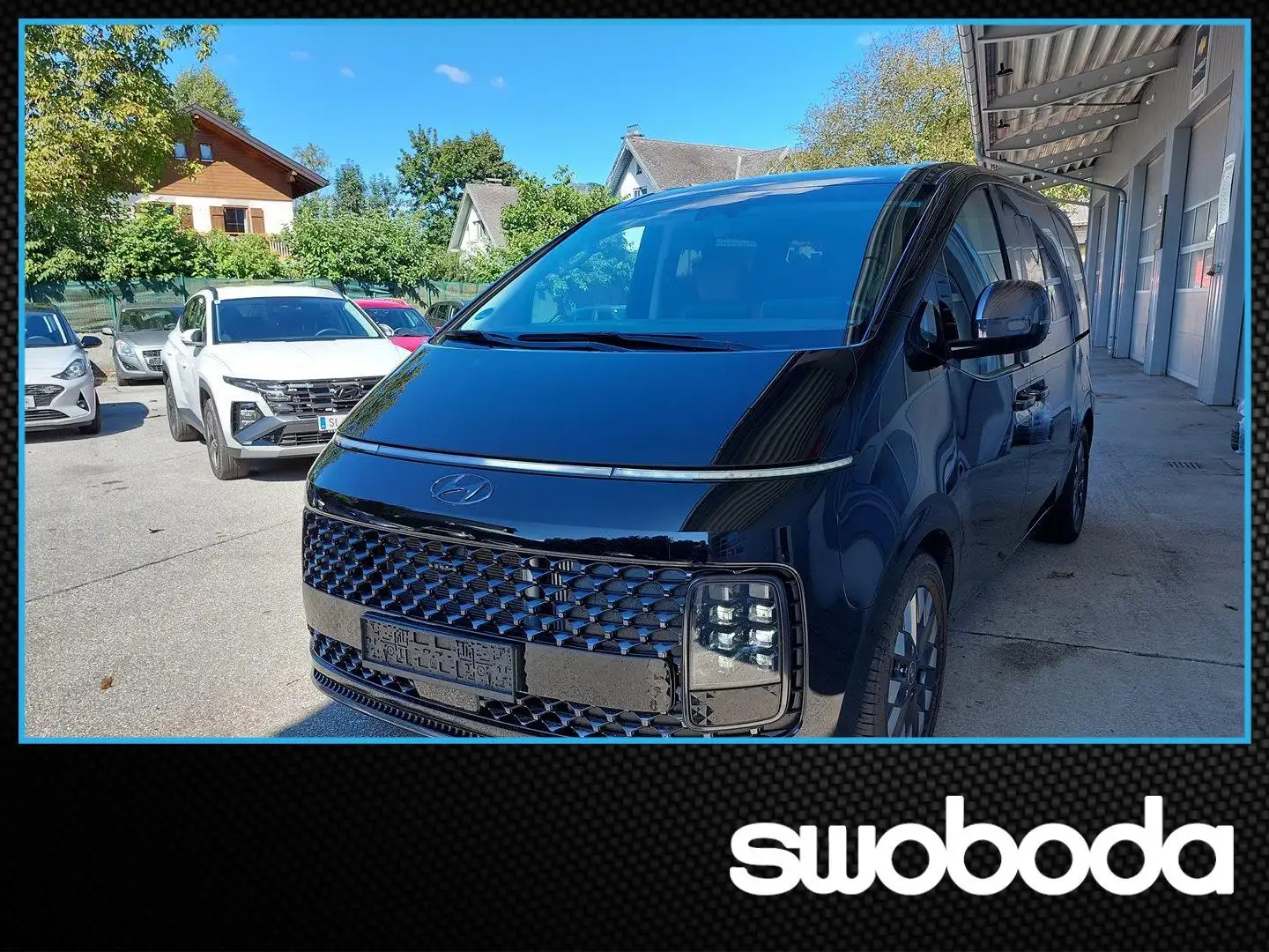 Hyundai STARIA Bus Luxury Line 2.2 CRDI *VSt* Black - 1