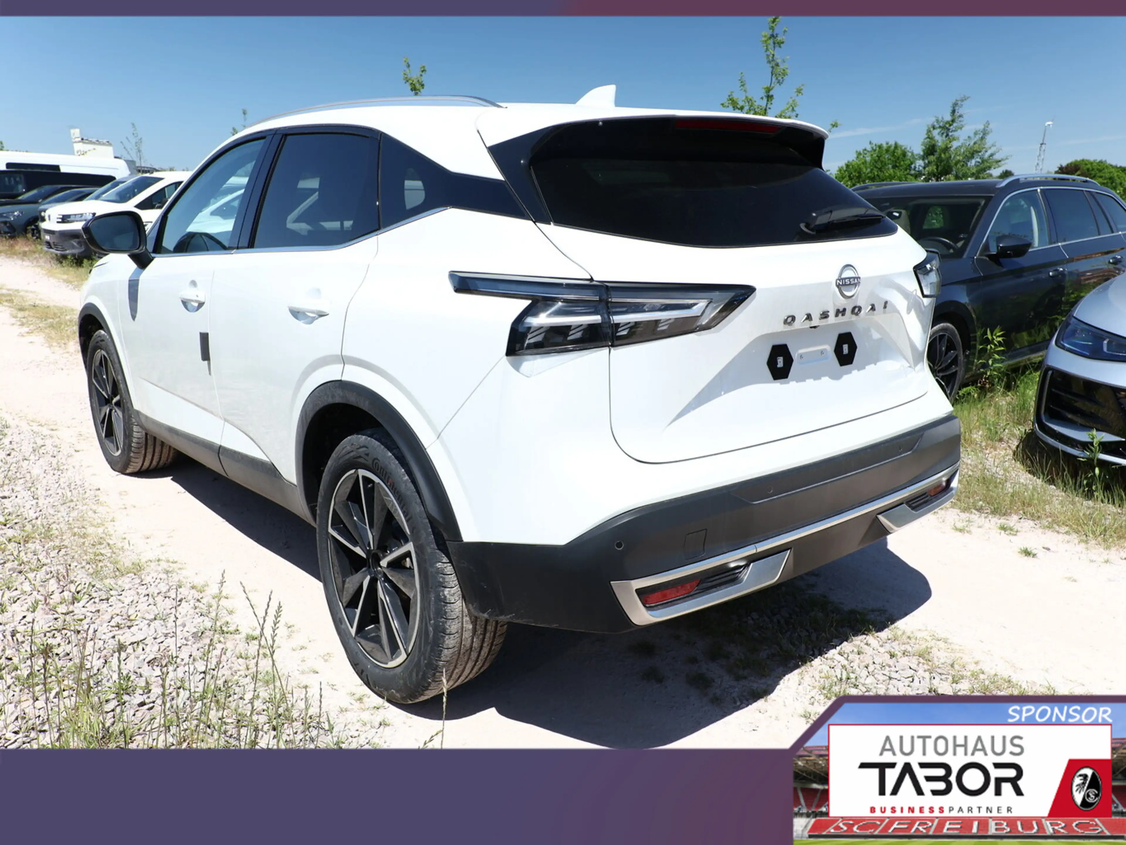 Nissan Qashqai Tekna Pano HUD el.Heckk Keyl PrivG ACC — photo 4