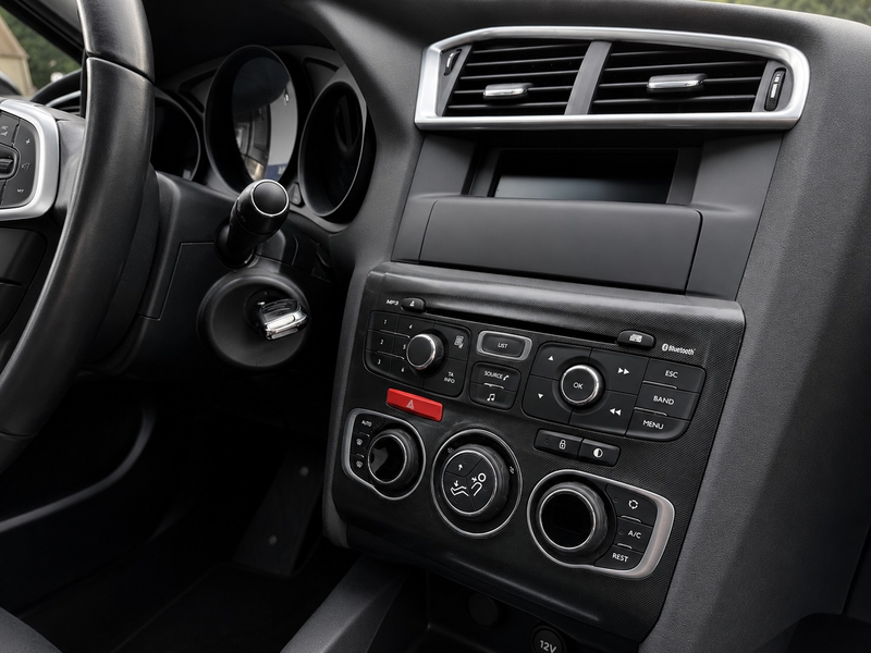 Citroen C4 C4 1.6 HDi Exclusive FAP — photo 13