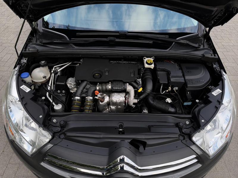Citroen C4 C4 1.6 HDi Exclusive FAP — photo 9