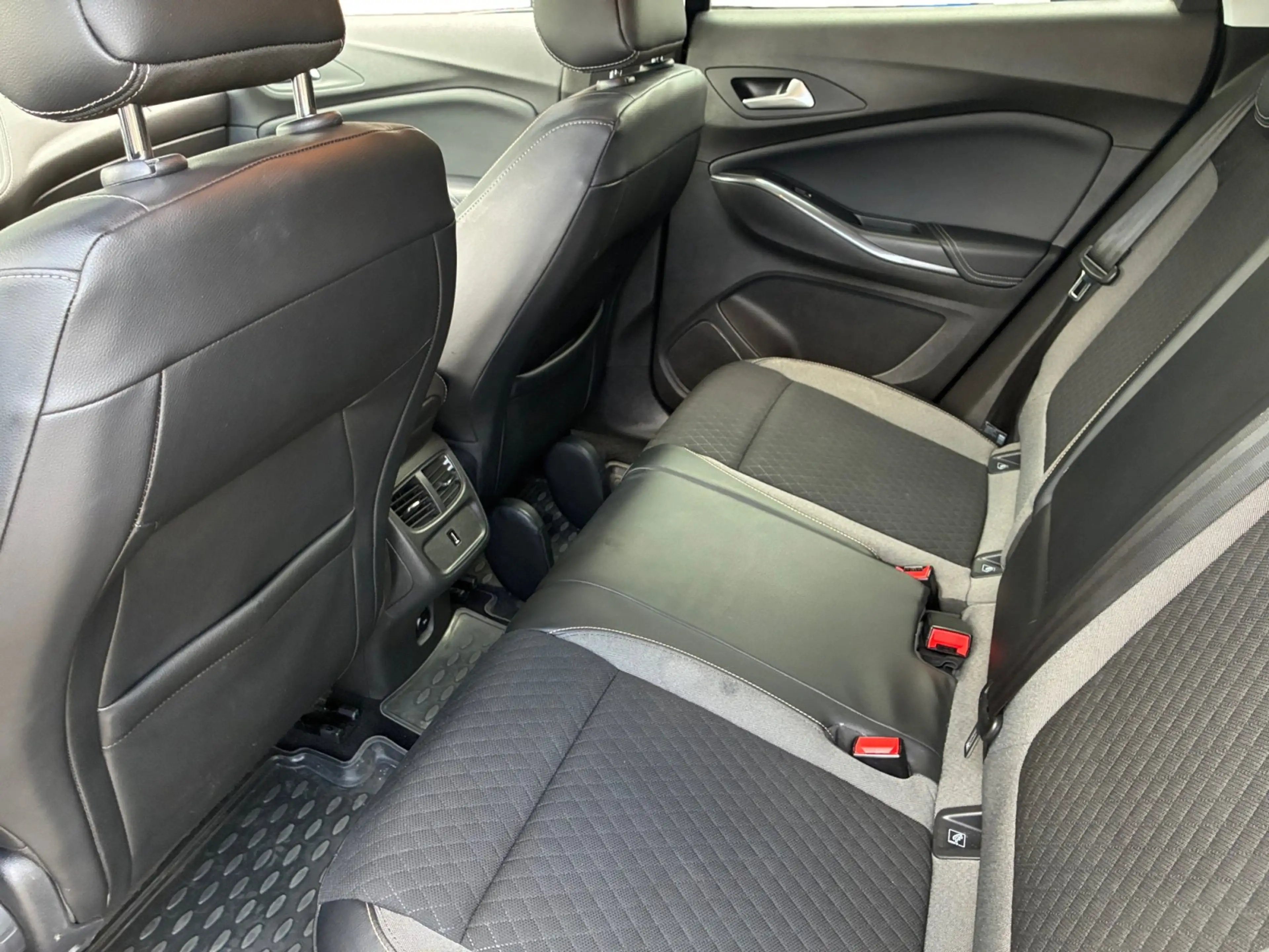 Opel Grandland X INNOVATION LED Scheinwerfer Automatik — photo 15