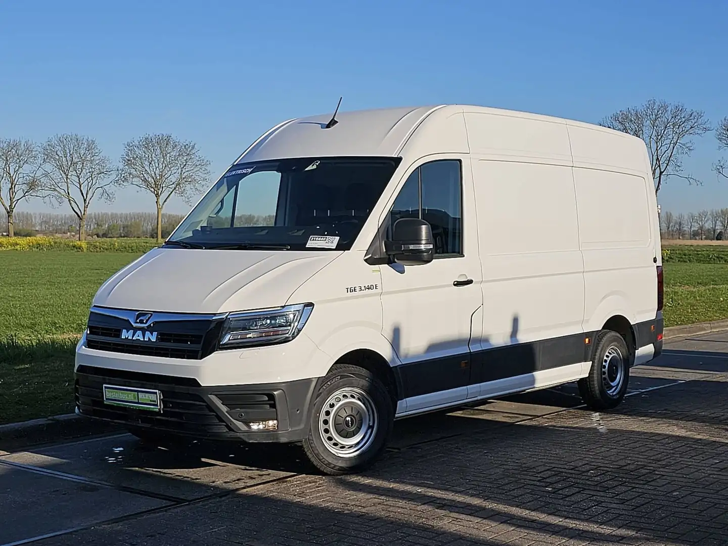 MAN TGE E-TGE L2H2 35kWh LED Autom Bílá - 2