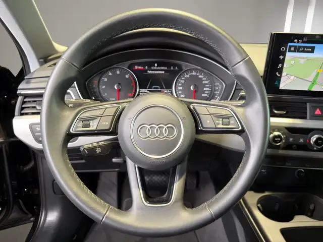Audi A4 view 10