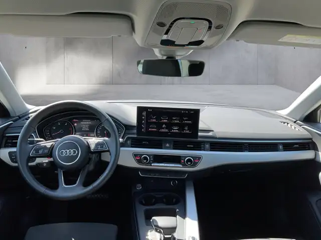 Audi A4 view 9