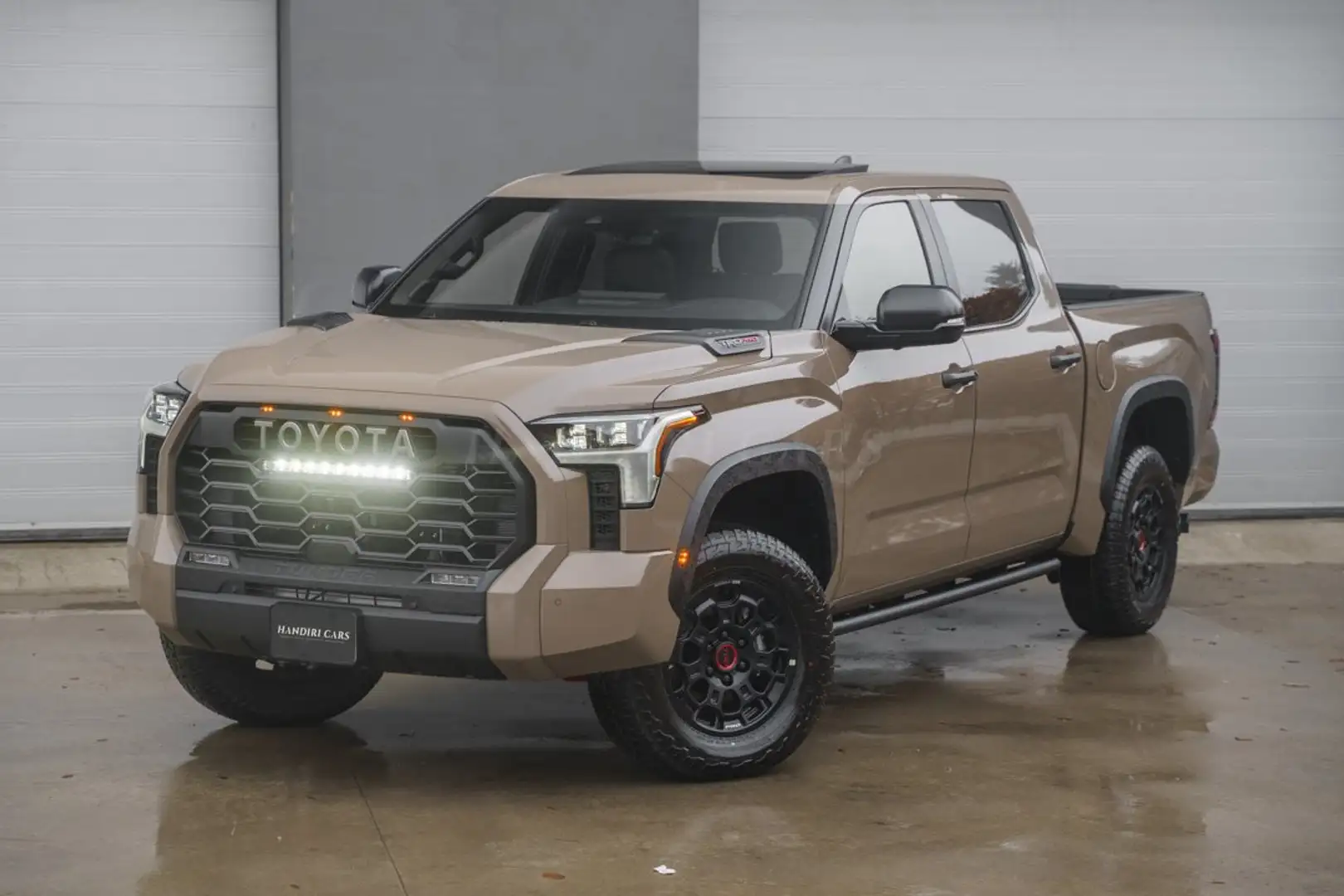Toyota Tundra 2025 TRD PRO € 95000 +18" TRD PRO BBS® WHEEL Béžová - 2