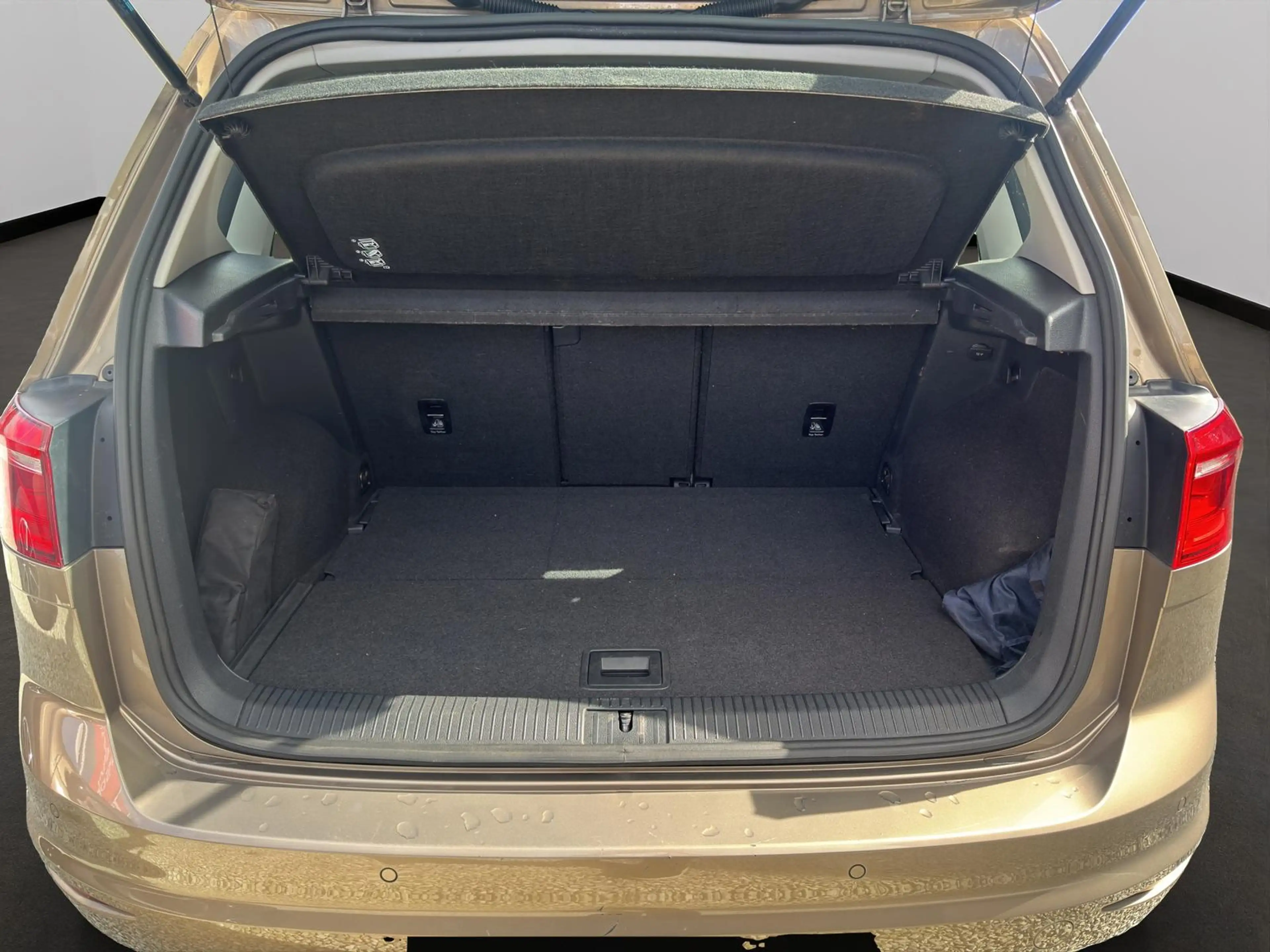 Volkswagen Golf Sportsvan Comfortline BMT *AHK* — photo 12