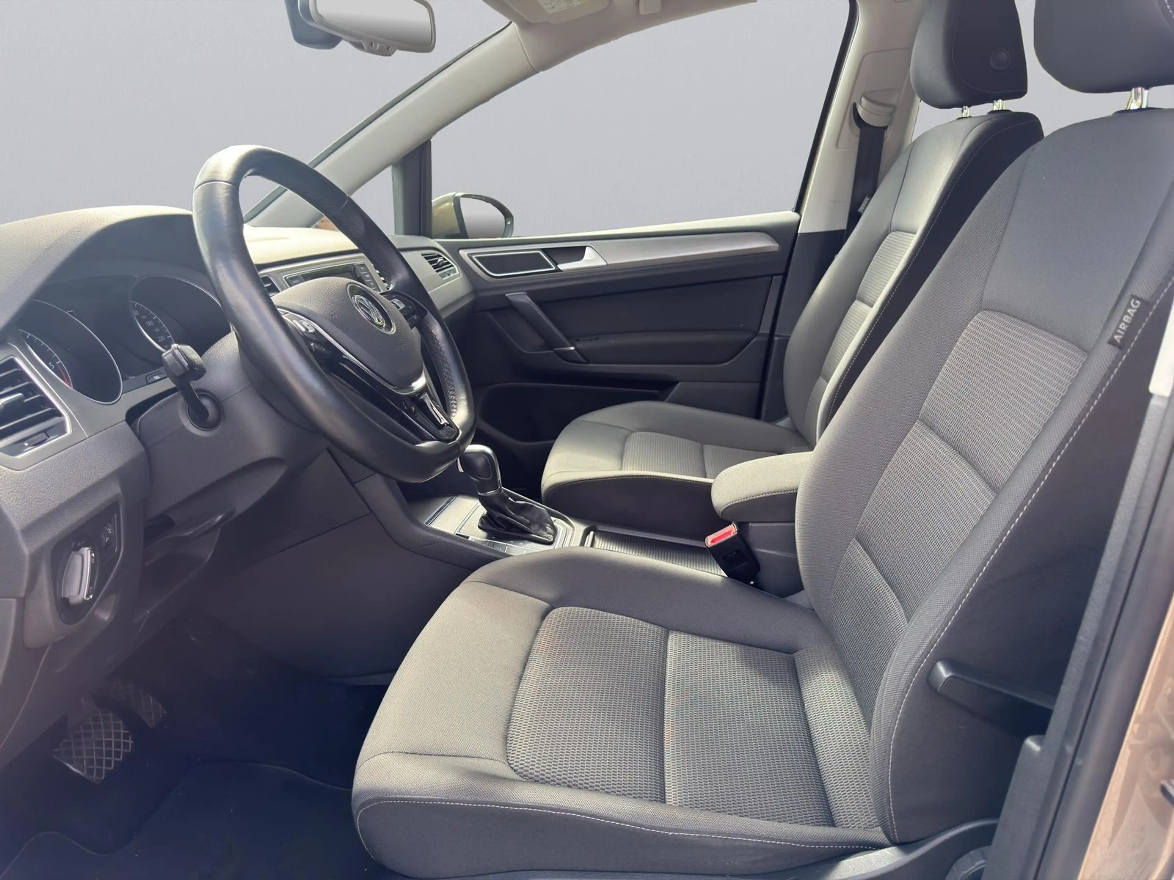 Volkswagen Golf Sportsvan Comfortline BMT *AHK* — photo 8