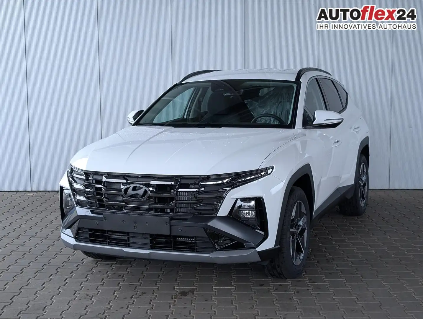 Hyundai TUCSON NX4 GO 1,6 T-GDi HEV 2WD AT / Navi ACC Keyless ... Weiß - 1