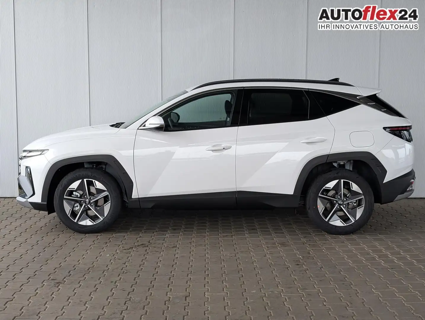 Hyundai TUCSON NX4 GO 1,6 T-GDi HEV 2WD AT / Navi ACC Keyless ... Weiß - 2